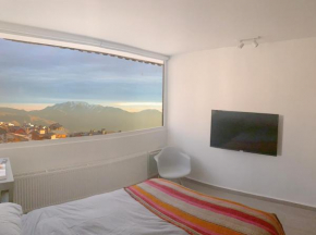 EL COLORADO, New Loft, SKI IN & OUT, 4 people, Hot POOL, all Walking distance